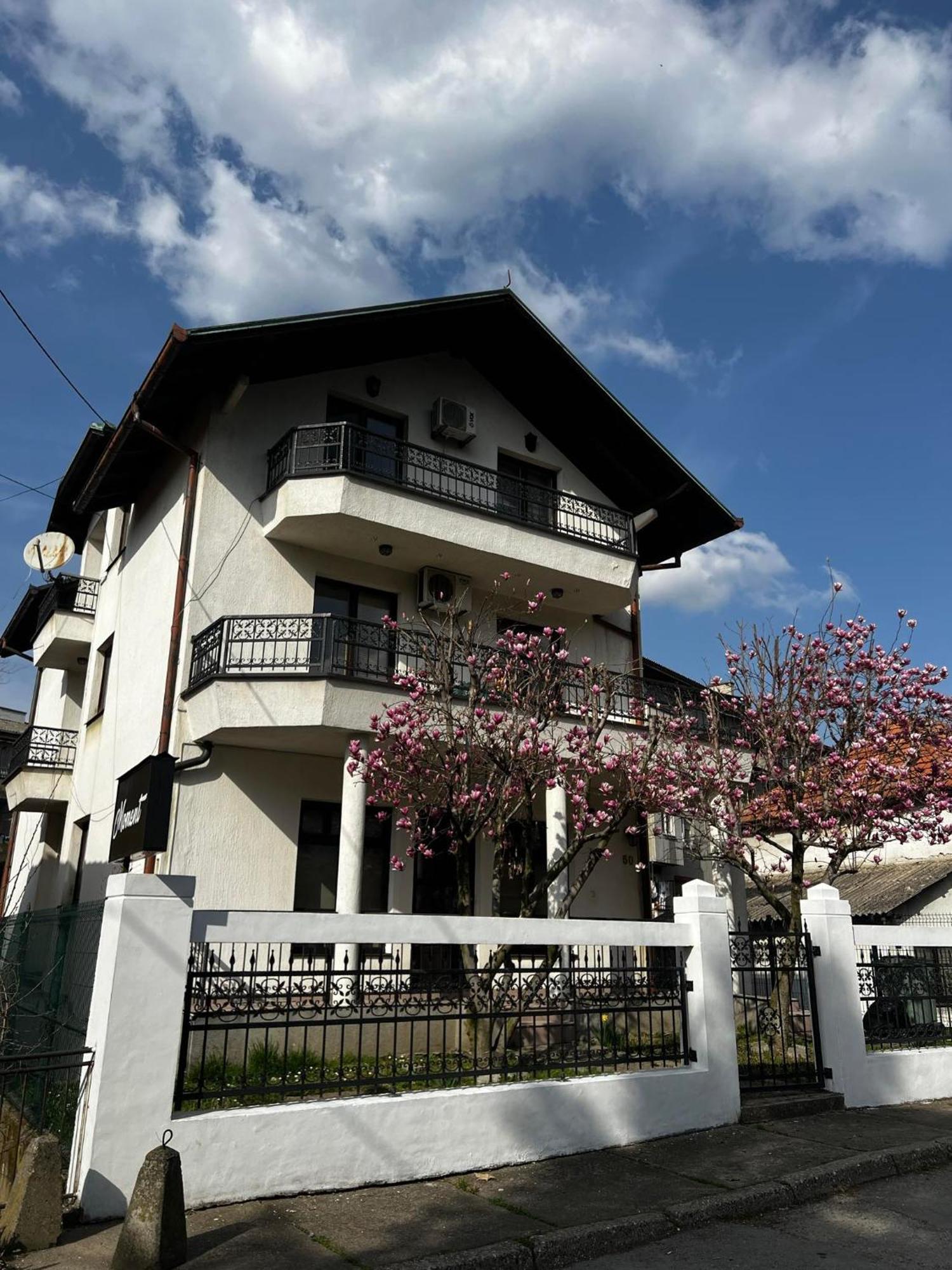 Hostel Tuzla Zewnętrze zdjęcie