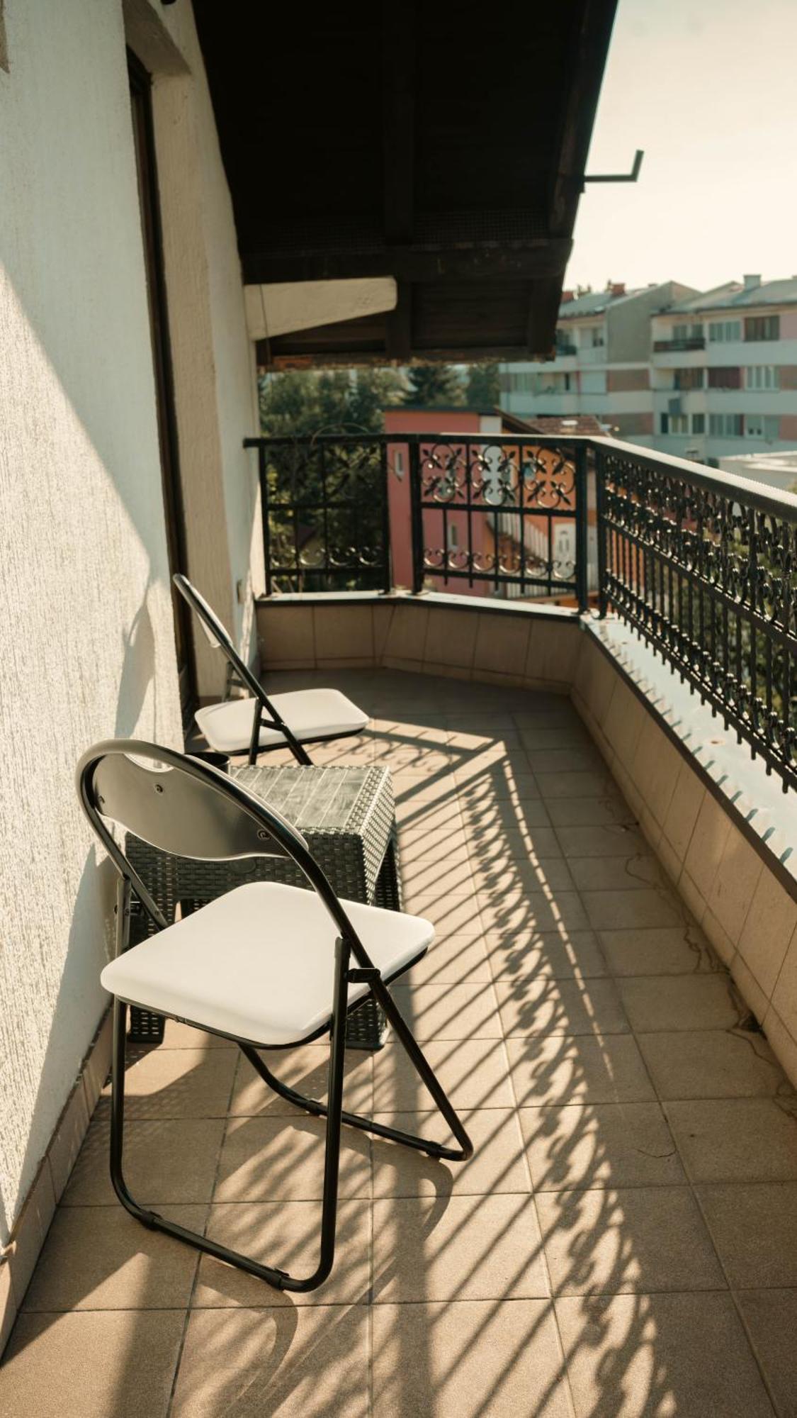 Hostel Tuzla Zewnętrze zdjęcie